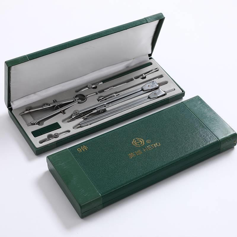 Office Technician - Lot de 9 pièces authentiques H4009